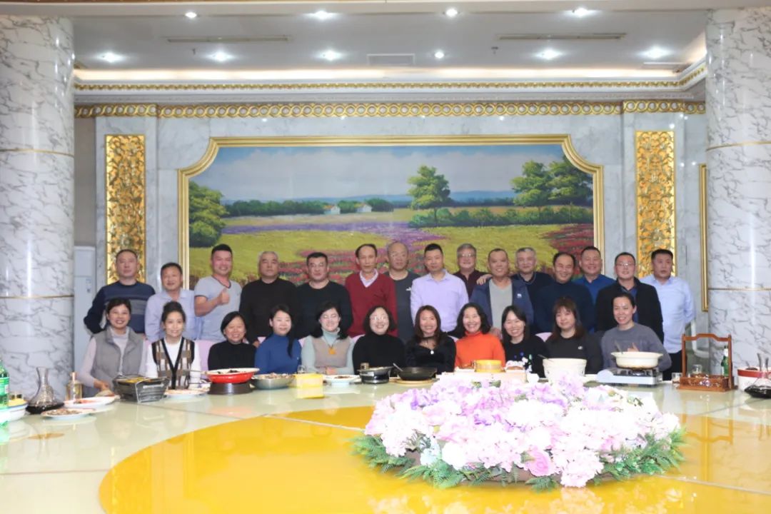 凝心聚力，續(xù)寫華章——HXQC山東分公司2022年新年溝通會(huì)在皇家花園酒店隆重舉行